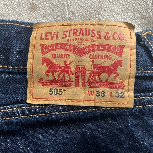 Men’s set of 2 Levi 505 Black and indigo blue jeans W 36 l 32 - Picture 3 of 7